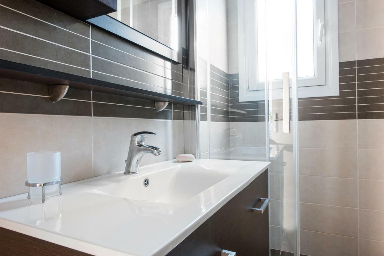 Top Floor Modern Studio In Central Koropi Apartamento Exterior foto